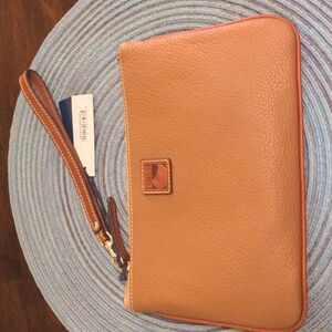 Dooney & Bourke Clutch